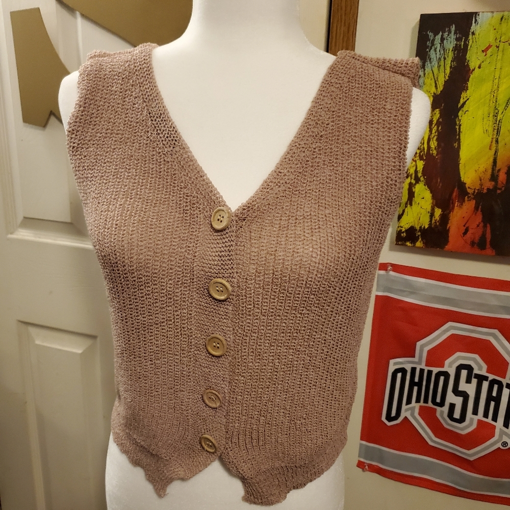 Sweater tank top Medium. Sweet rain